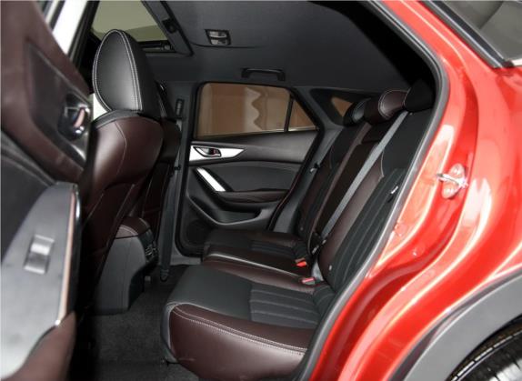 马自达CX-4 2016款 2.0L 自动两驱蓝天品位版 车厢座椅   后排空间