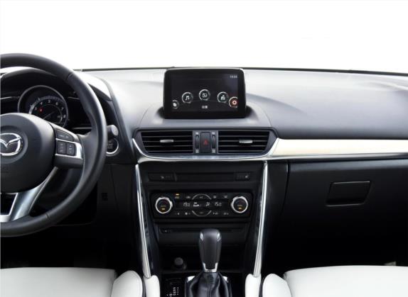 马自达CX-4 2016款 2.0L 自动两驱蓝天领先版 中控类   中控台