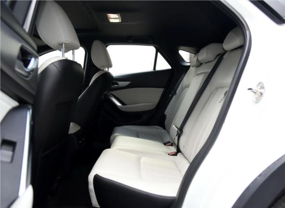 马自达CX-4 2016款 2.0L 自动两驱蓝天领先版 车厢座椅   后排空间