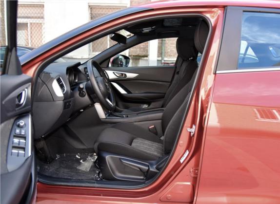马自达CX-4 2018款 2.0L 自动两驱蓝天活力版 国V 车厢座椅   前排空间