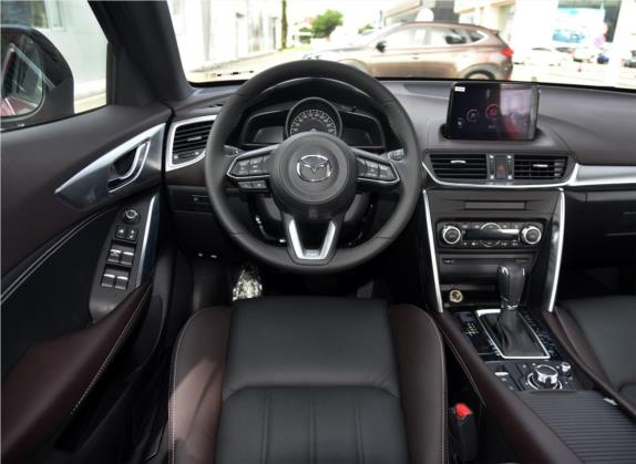 马自达CX-4 2018款 2.0L 自动两驱蓝天品位版 中控类   驾驶位