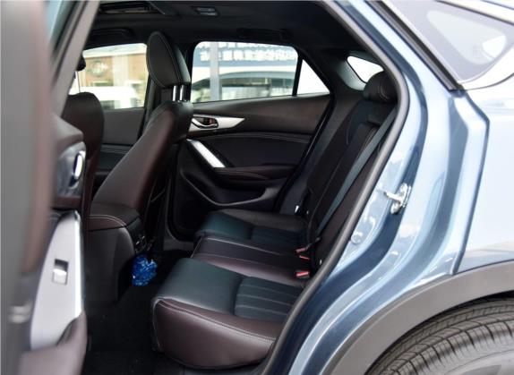 马自达CX-4 2018款 2.0L 自动两驱蓝天领先版 国V 车厢座椅   后排空间