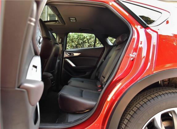 马自达CX-4 2018款 2.5L 自动四驱蓝天运动版 国V 车厢座椅   后排空间