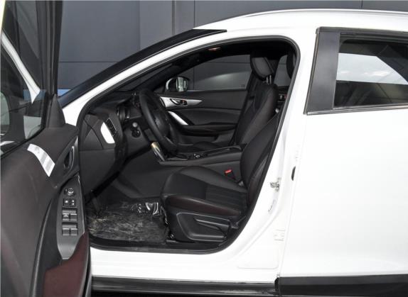 马自达CX-4 2018款 2.5L 自动四驱蓝天运动版 国VI 车厢座椅   前排空间
