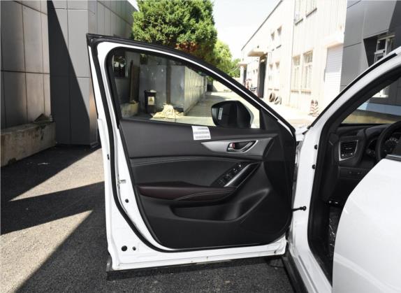 马自达CX-4 2018款 2.5L 自动四驱蓝天运动版 国VI 车厢座椅   前门板