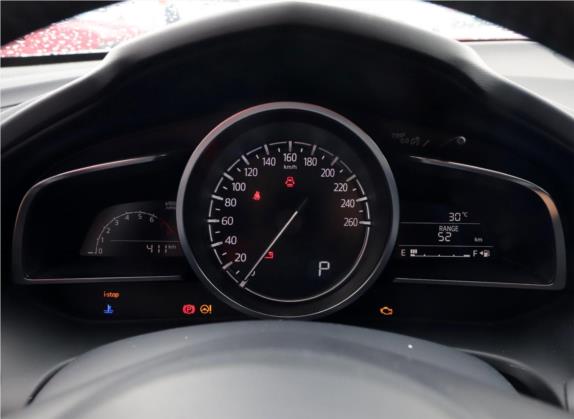 马自达CX-4 2020款 2.0L 自动两驱蓝天青春版 中控类   仪表盘