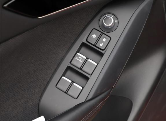 马自达CX-4 2020款 2.0L 自动两驱蓝天青春版 车厢座椅   门窗控制