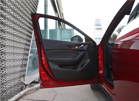 马自达CX-4 2020款 2.0L 自动两驱蓝天活力版 车厢座椅   前门板