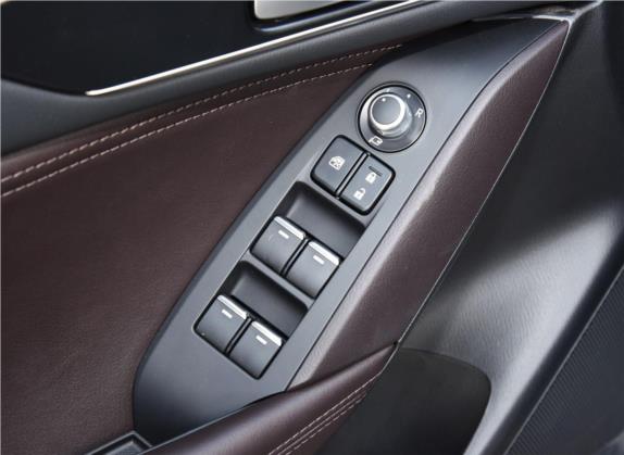 马自达CX-4 2020款 2.0L 自动两驱蓝天品位版 车厢座椅   门窗控制