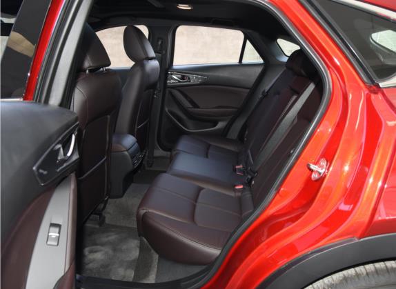 马自达CX-4 2021款 2.0L 自动两驱蓝天品位版 车厢座椅   后排空间