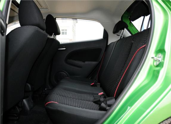 马自达2 2012款 两厢炫动 1.5L 自动豪华版 车厢座椅   后排空间
