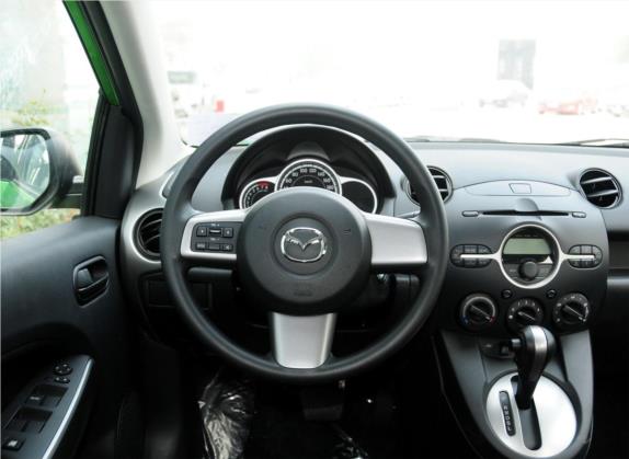 马自达2 2012款 两厢炫动 1.5L 自动超值版 中控类   驾驶位