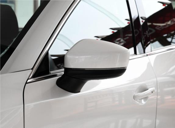 马自达CX-8 2019款 2.5L 两驱豪华型 外观细节类   外后视镜