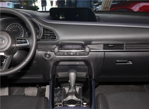 马自达CX-30 2020款 2.0L 自动耀悦型 中控类   中控台