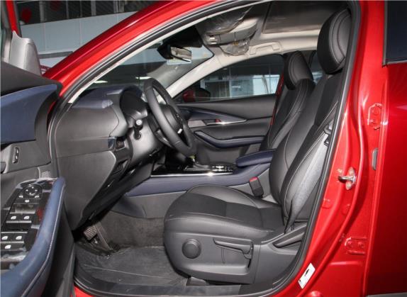 马自达CX-30 2020款 2.0L 自动耀悦型 车厢座椅   前排空间