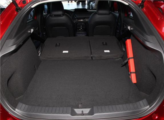 马自达CX-30 2020款 2.0L 自动耀悦型 车厢座椅   后备厢