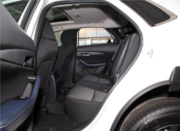 马自达CX-30 2020款 2.0L 自动质悦型 车厢座椅   后排空间