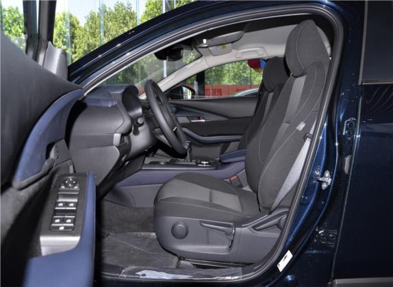 马自达CX-30 2020款 2.0L 手动尚悦型 车厢座椅   前排空间