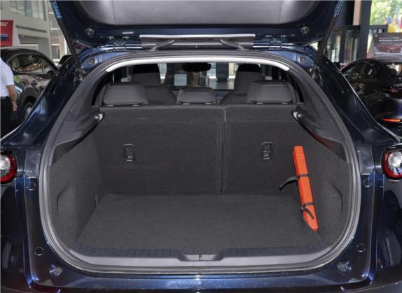 马自达CX-30 2020款 2.0L 手动尚悦型 车厢座椅   后备厢