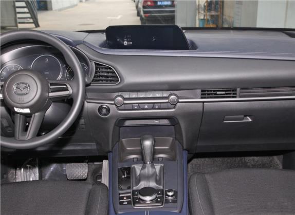 马自达CX-30 2020款 2.0L 自动尚悦型 中控类   中控台