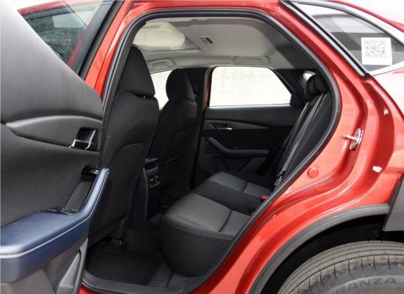 马自达CX-30 2020款 2.0L 自动领悦型 车厢座椅   后排空间