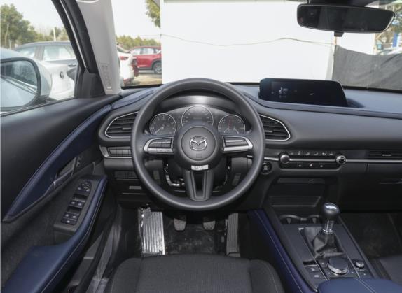 马自达CX-30 2021款 2.0L 手动尚悦型 中控类   驾驶位