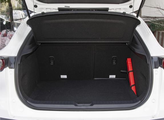 马自达CX-30 2021款 2.0L 手动尚悦型 车厢座椅   后备厢