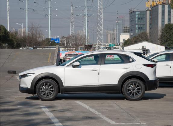 马自达CX-30 2021款 2.0L 手动尚悦型 外观   正侧