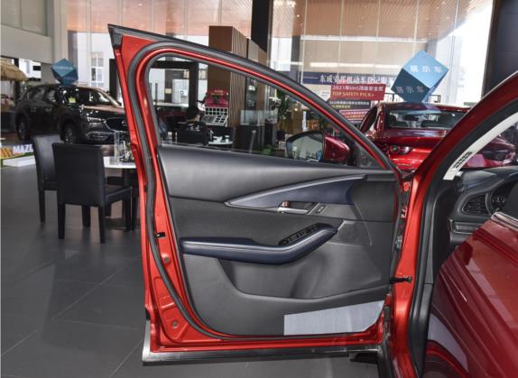 马自达CX-30 2021款 2.0L 自动尚悦型 车厢座椅   前门板