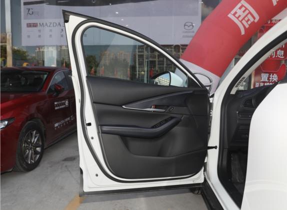 马自达CX-30 2021款 2.0L 自动质悦型 车厢座椅   前门板