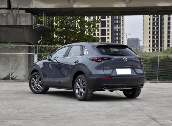马自达CX-30 2021款 2.0L 自动雅悦型 外观   斜后
