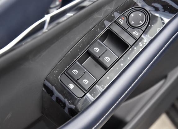 马自达CX-30 2021款 2.0L 自动雅悦型 车厢座椅   门窗控制