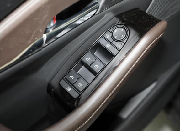马自达CX-30 2021款  2.0L 自动嘉悦型 车厢座椅   门窗控制