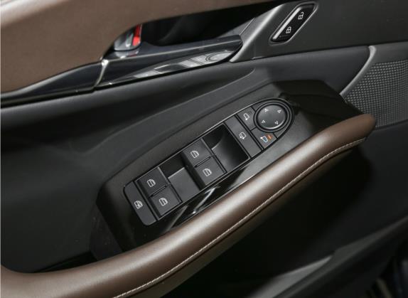 马自达CX-30 2021款 2.0L 自动耀悦型 车厢座椅   门窗控制
