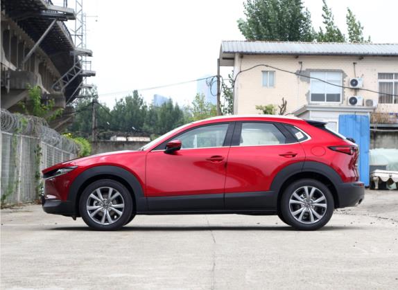 马自达CX-30 2021款 2.0L 自动尊悦型 外观   正侧