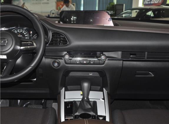 马自达CX-30 2022款 2.0L 自动嘉悦型 中控类   中控台