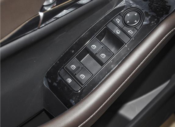 马自达CX-30 2022款 2.0L 自动嘉悦型 车厢座椅   门窗控制