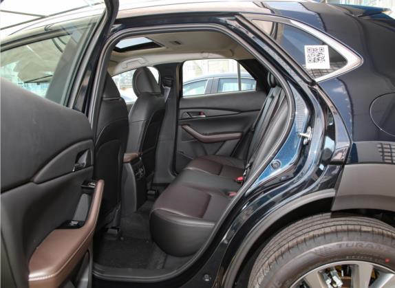 马自达CX-30 2022款 2.0L 自动耀悦型 车厢座椅   后排空间