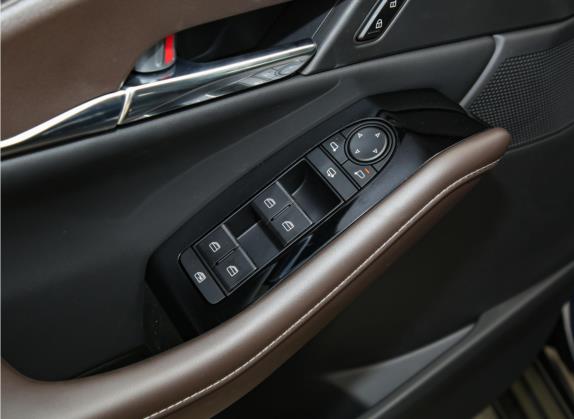 马自达CX-30 2022款 2.0L 自动耀悦型 车厢座椅   门窗控制