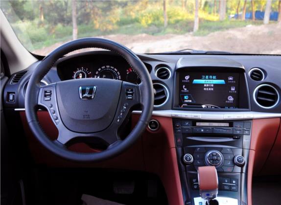 大7 SUV 2011款 2.2T 两驱智慧型 中控类   驾驶位