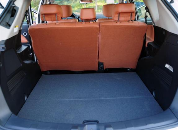 大7 SUV 2011款 2.2T 两驱智慧型 车厢座椅   后备厢