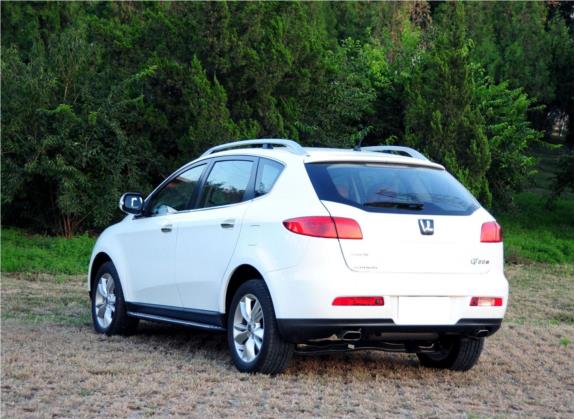 大7 SUV 2011款 2.2T 两驱智慧型 外观   斜后