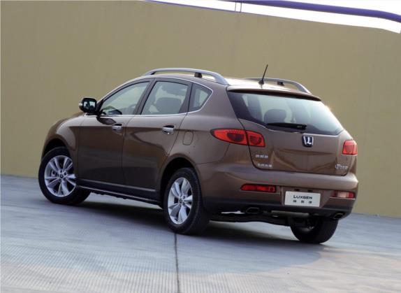 大7 SUV 2011款 2.2T 四驱旗舰型 外观   斜后