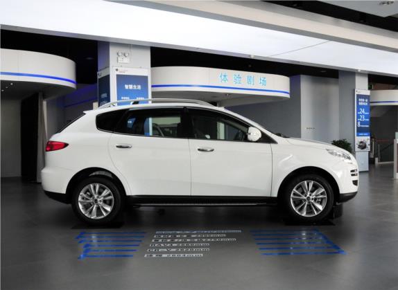 大7 SUV 2012款 2.2T 两驱旗舰型 外观   正侧