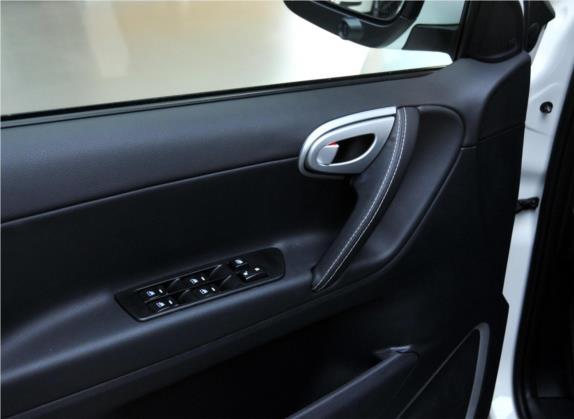 大7 SUV 2012款 2.2T 两驱旗舰型 车厢座椅   门窗控制
