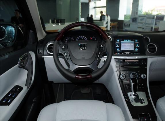 大7 SUV 2014款 2.2T 超级锋芒版 中控类   驾驶位