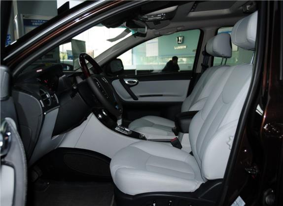 大7 SUV 2014款 2.2T 超级锋芒版 车厢座椅   前排空间