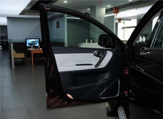 大7 SUV 2014款 2.2T 超级锋芒版 车厢座椅   前门板