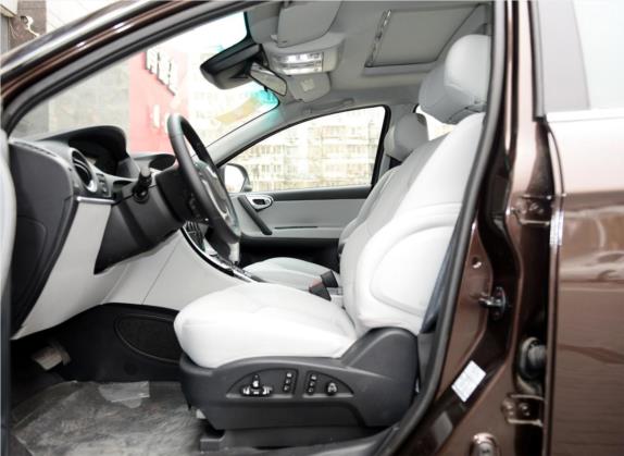 大7 SUV 2014款 2.2T 四驱旗舰型 车厢座椅   前排空间