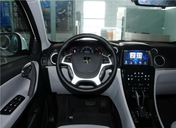 大7 SUV 2014款 2.2T 四驱智尊型 中控类   驾驶位